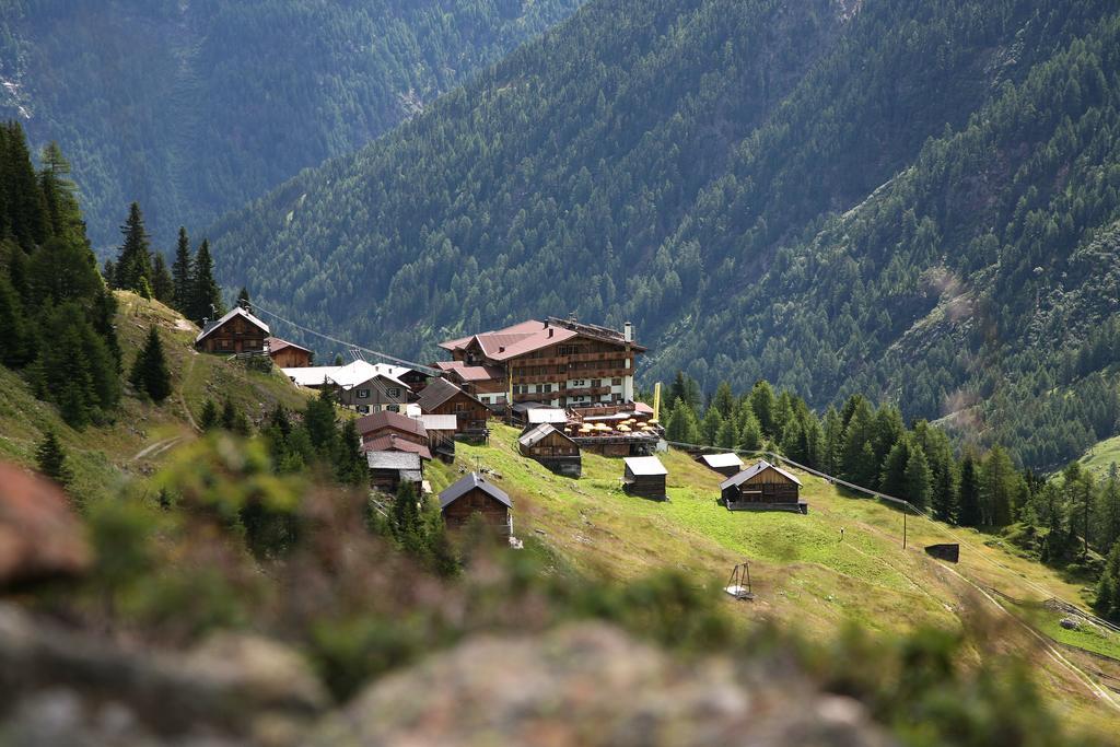 Hotel Silbertal - Almhuetten Sölden Quarto foto
