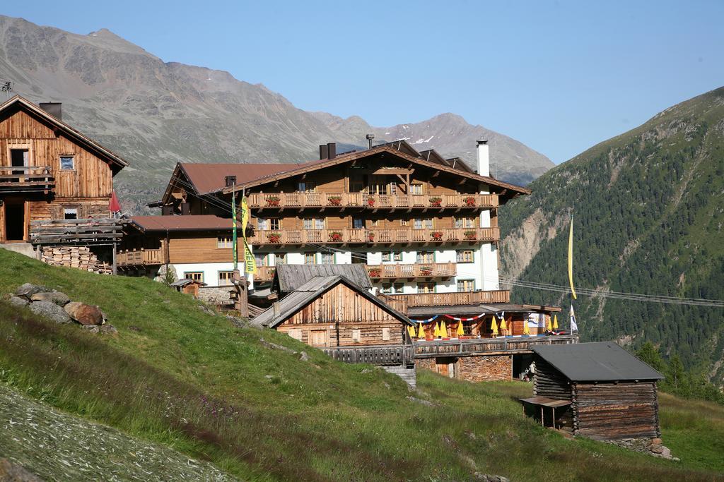 Hotel Silbertal - Almhuetten Sölden Quarto foto
