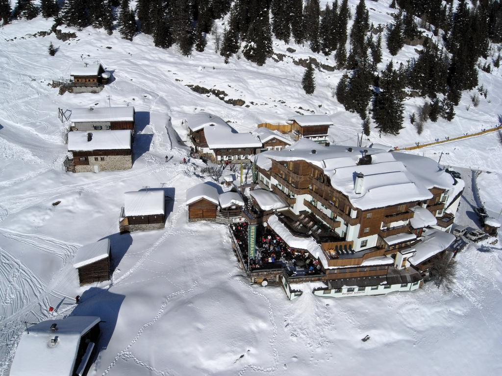 Hotel Silbertal - Almhuetten Sölden Quarto foto
